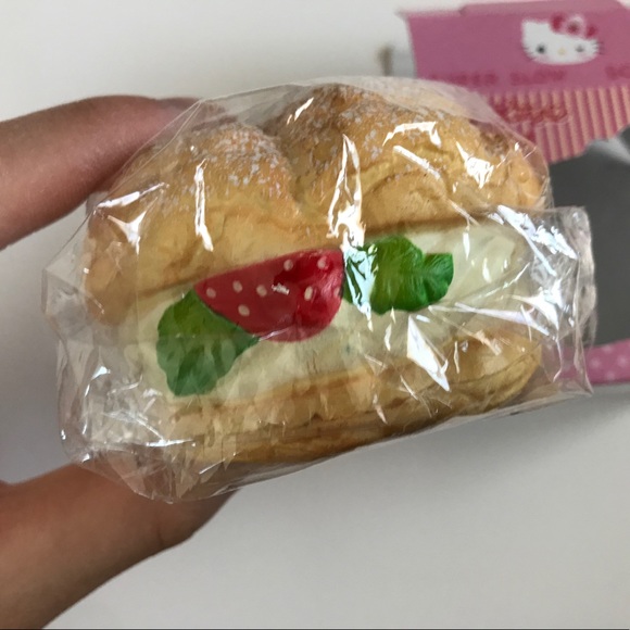 Hello kitty vanilla creampuff squishy - Picture 3 of 3
